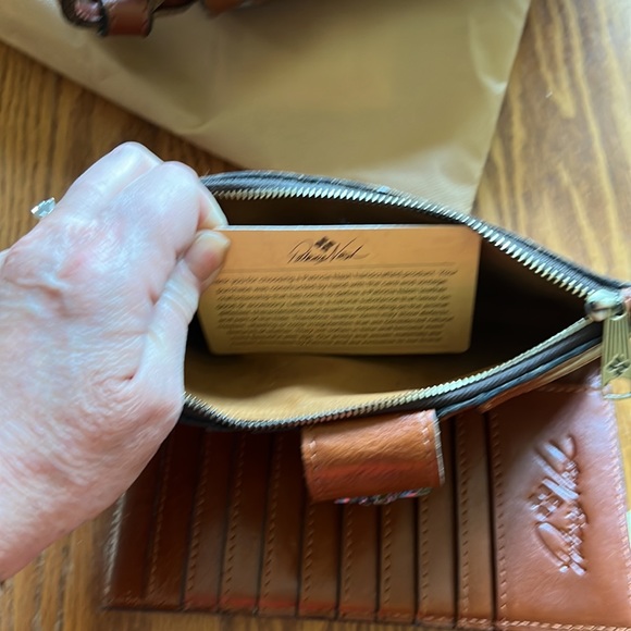 Patricia Nash wallet - Picture 6 of 7